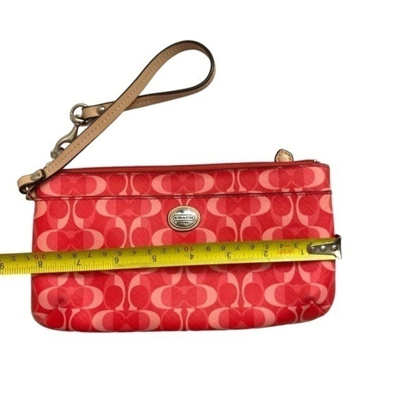 Coach Peyton red wristlet clutch bag